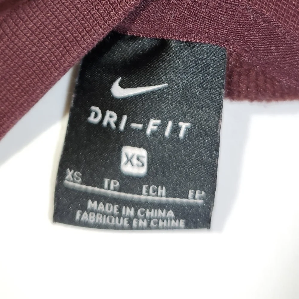 NIKE Dri-Fit Pull over Sweater Women's